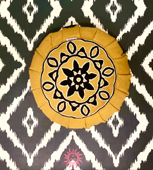 Kala small yellow zafu